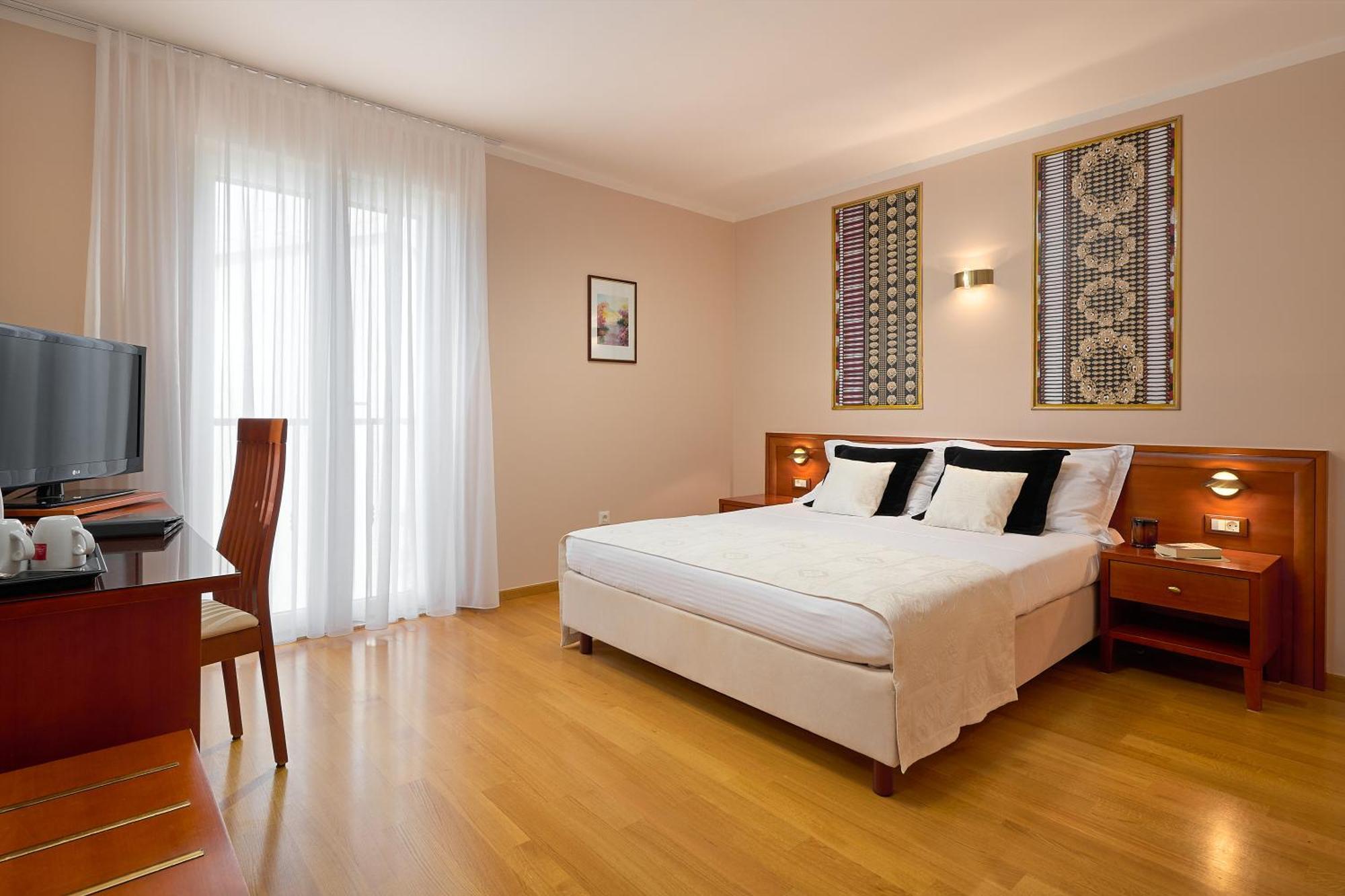Hotel Villa Andrea Tucepi Ngoại thất bức ảnh
